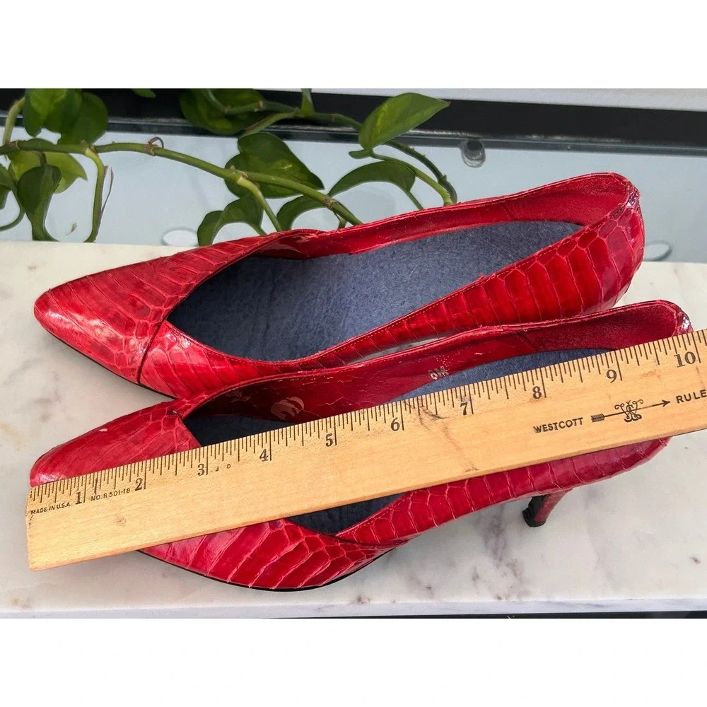 N/A vintage red